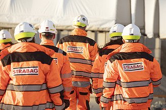STRABAG workers in PPE 
