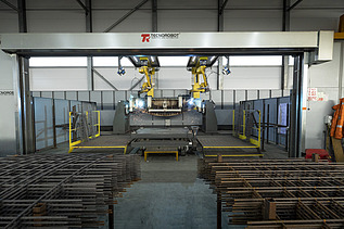 Robots in use during the segment production