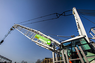 160 tonne emissions-free fully electric crawler crane at HS2's Canterbury Road Vent Shaft site.