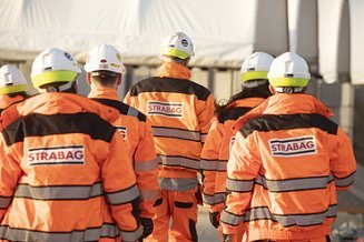 STRABAG workers in PPE 